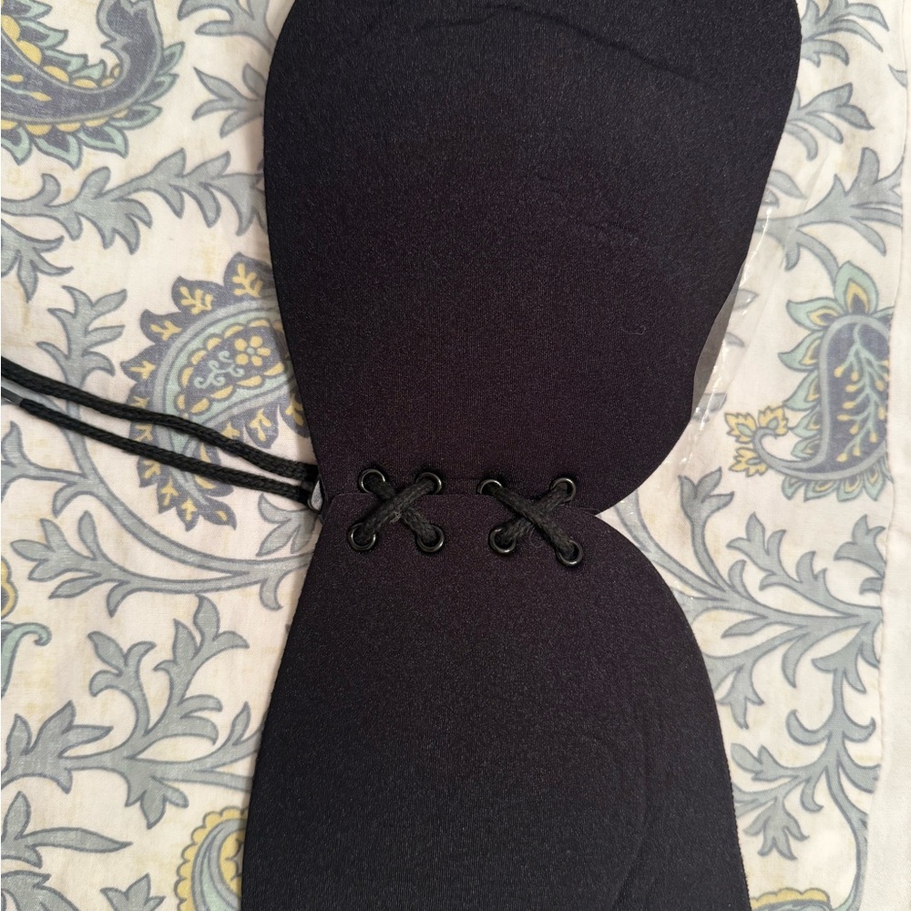 Black Strapless Push-Up Adhesive Bra with Drawstring Front Closure – Size C